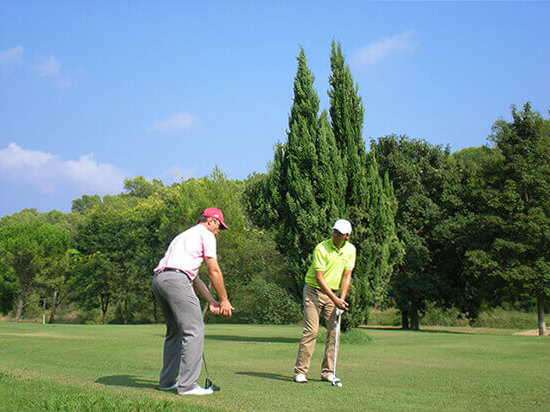 La performance au golf au travers d'une pédagogie positive 